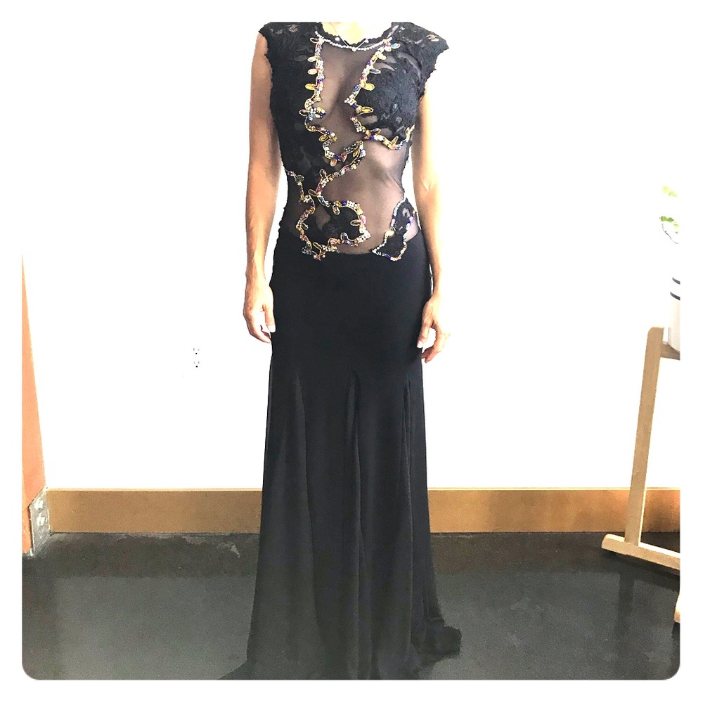 Beautiful Dress, like new.